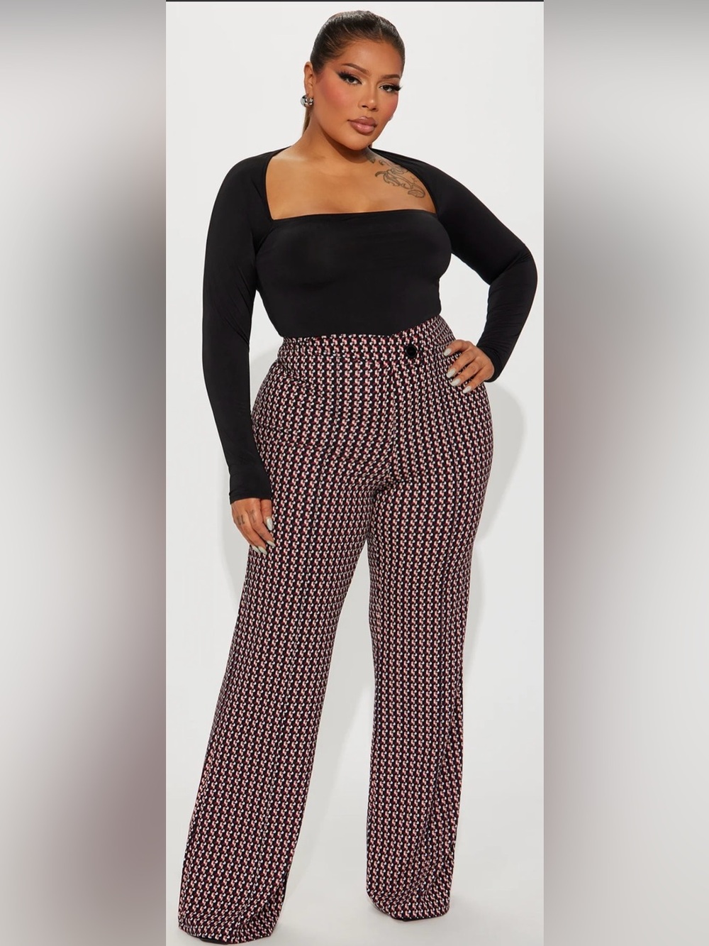 **NEW** Women’s Fashion Nova Wide Leg Printed Trousers Size L